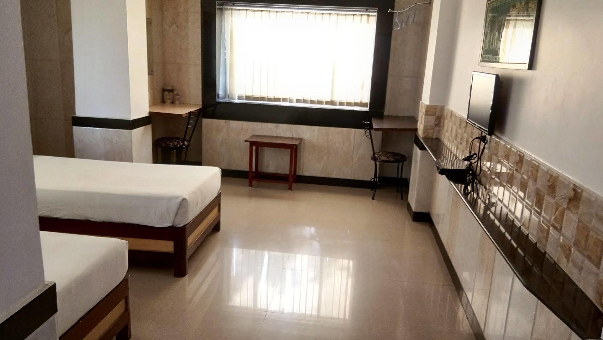 Hotel Arch Manor Deluxe Bhopal Eksteriør bilde